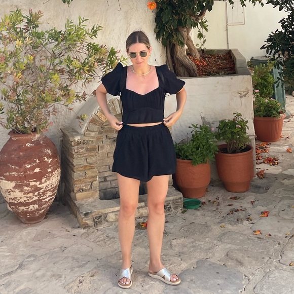 Black Abercrombie two-piece crinkle set - Size S top and M bottom - Picture 4 of 4